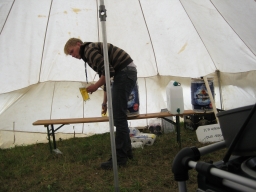 We09